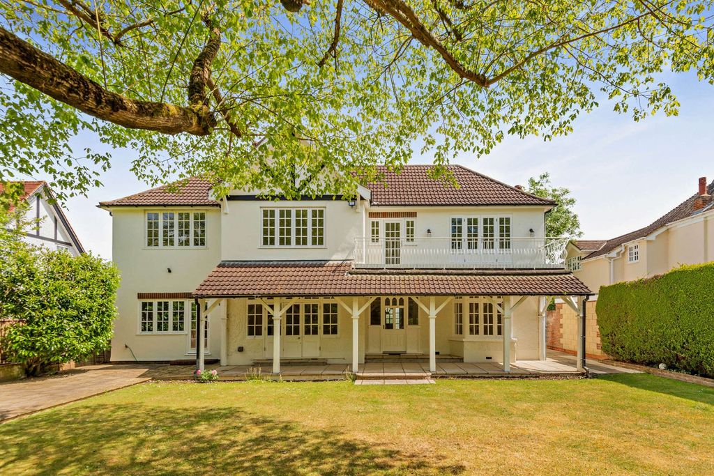 Property photo 1 of 43 Picture No. 32