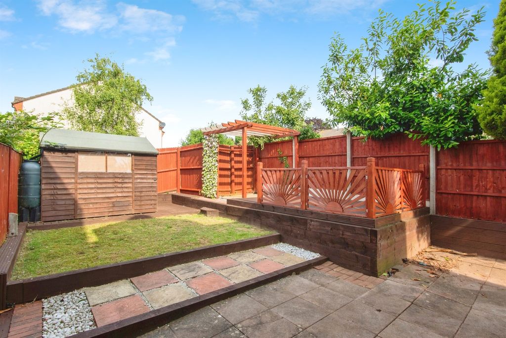Property photo 2 of 17
