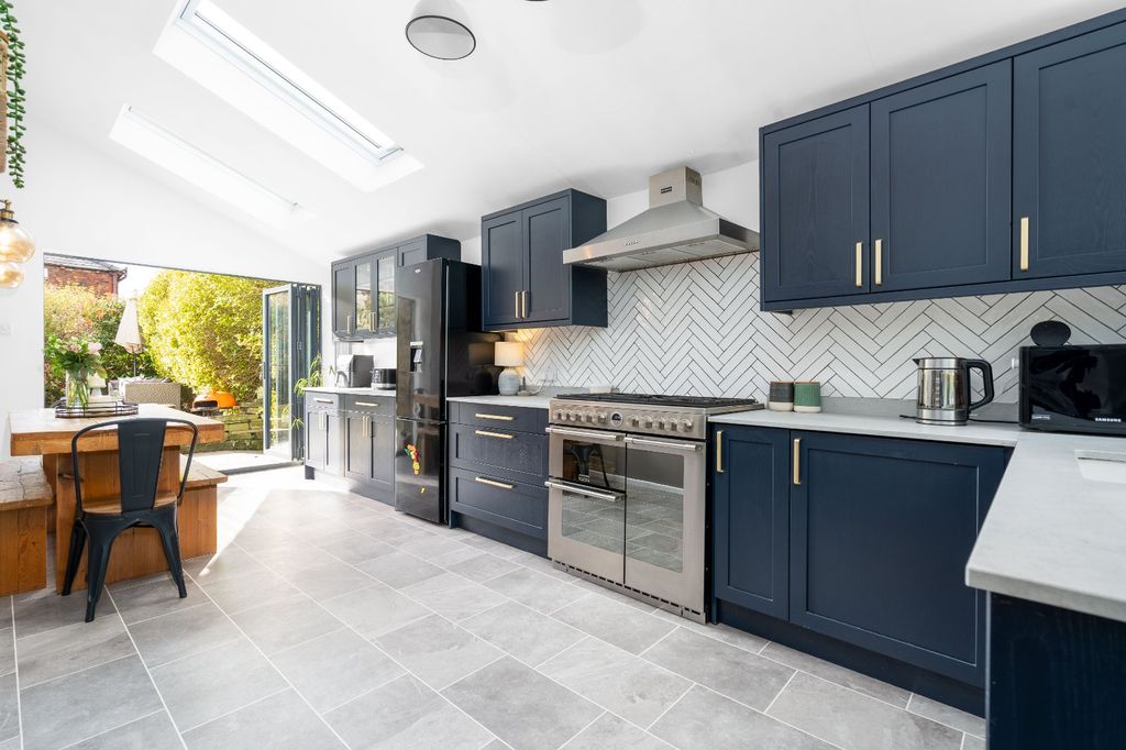 Property photo 2 of 24 Picture No. 08