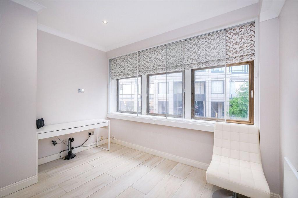 Property photo 3 of 11 Picture No. 08