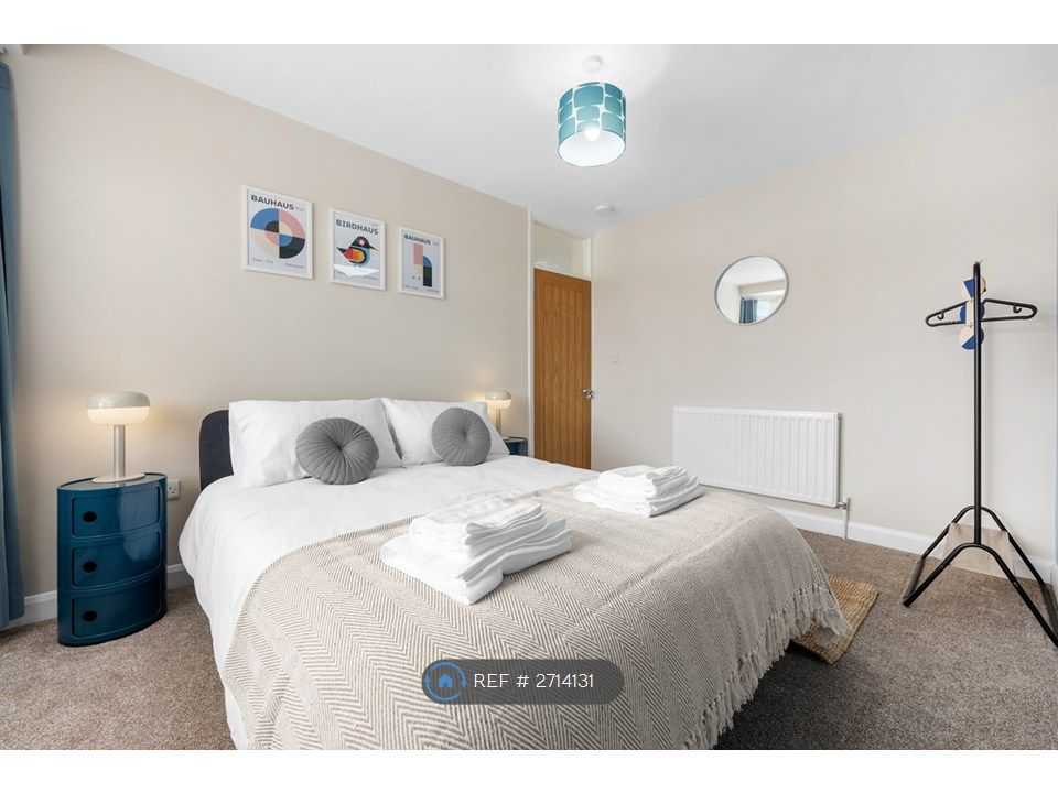 Property photo 2 of 22 Bedroom 1