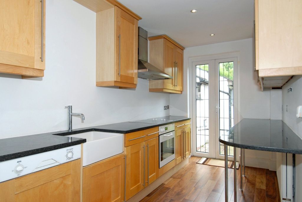 Property photo 2 of 8 Kitchen Top Image Pa