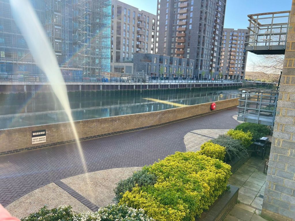 Property photo 3 of 14 Gallery