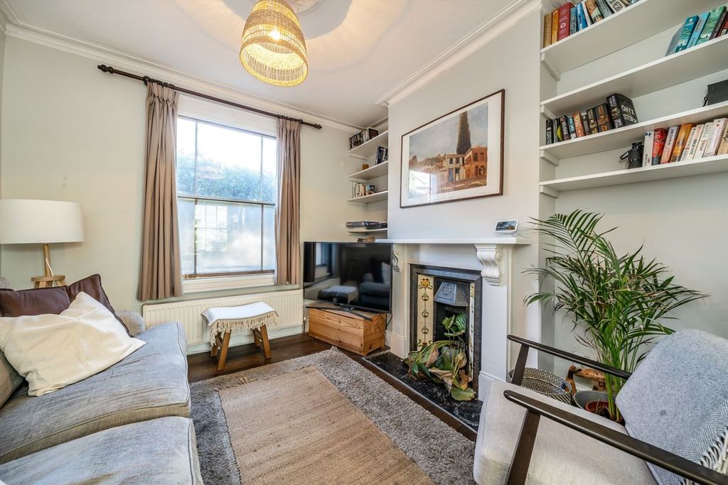 Property photo 2 of 7