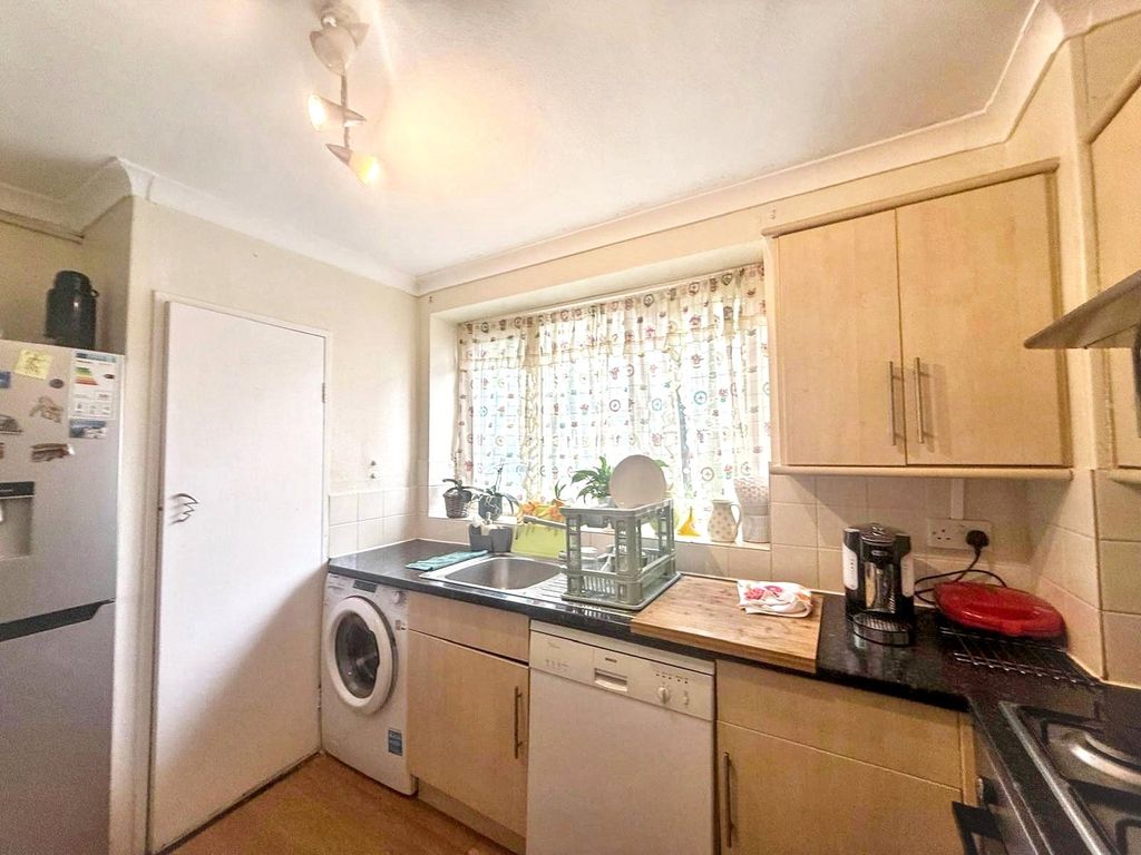 Property photo 2 of 8 Picture No. 09