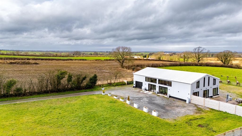 Property photo 1 of 40 Dji_20260224123859_0328_D.Jpg