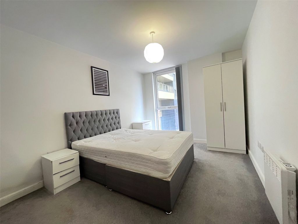 Property photo 2 of 7 Bedroom