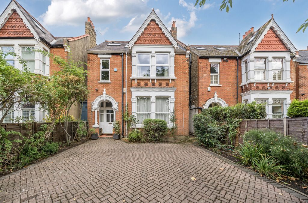 Property photo 1 of 19