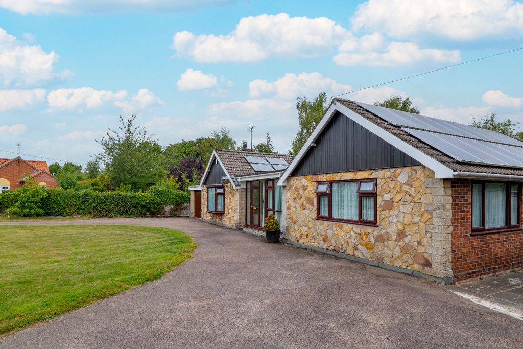 Property photo 2 of 21 4420754