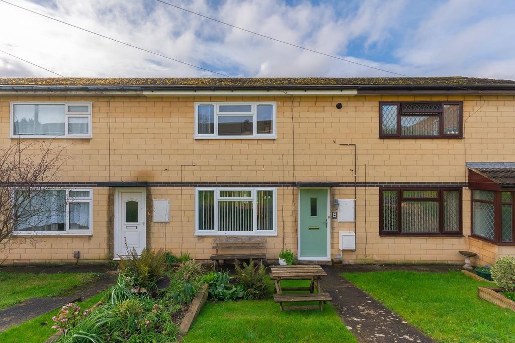 Property photo 2 of 36 0C8Gsg - External B.Jpg