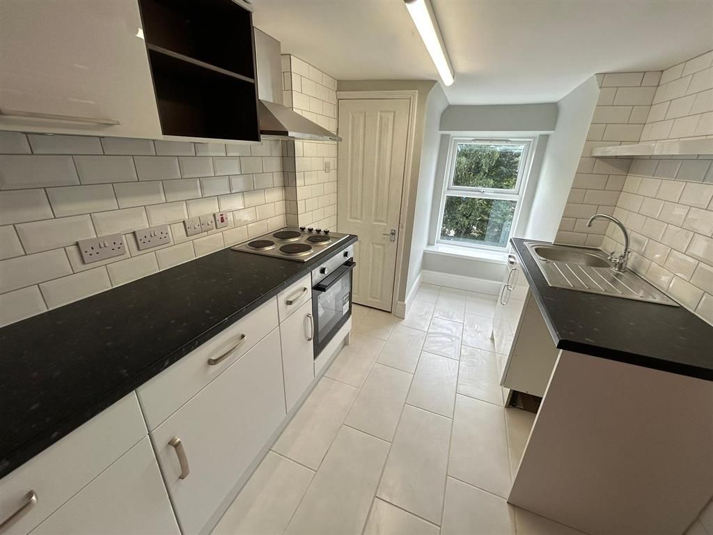 Property photo 1 of 6 Bedroom 1