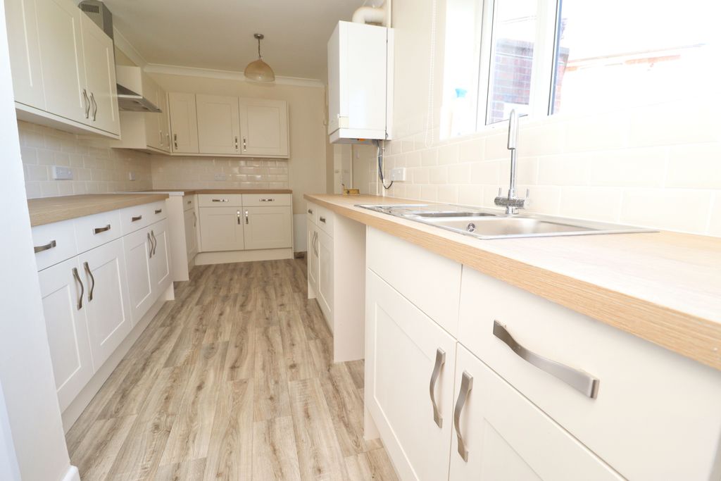 Property photo 2 of 13 Img_2671