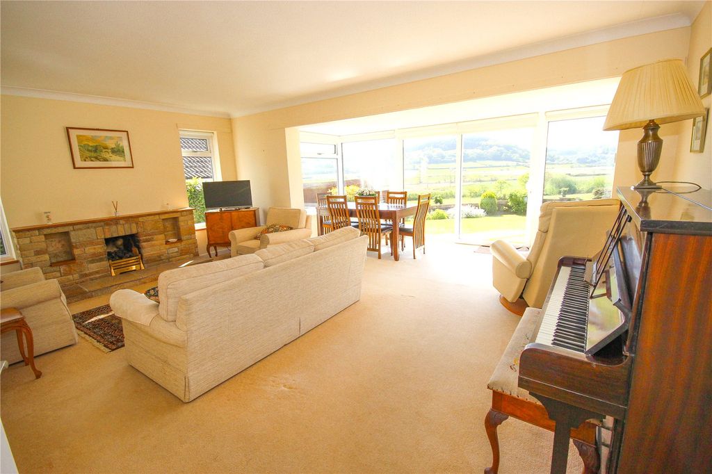 Property photo 3 of 24 Picture No. 20