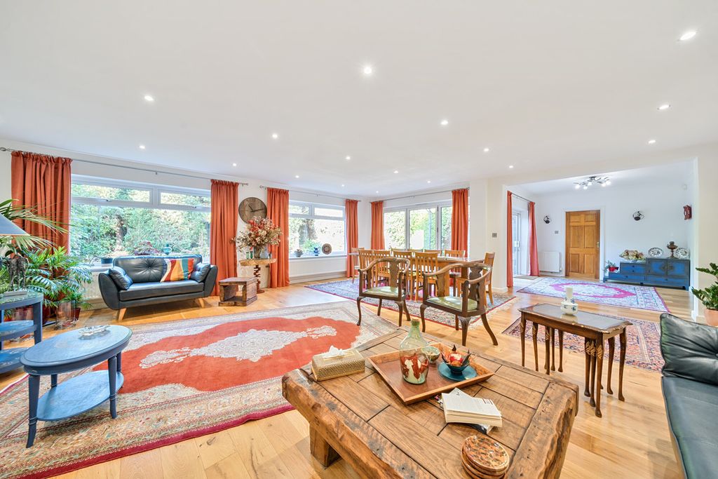Property photo 3 of 36 1536885-16-6Ad608...
