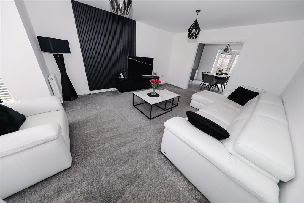 Property photo 3 of 26 C