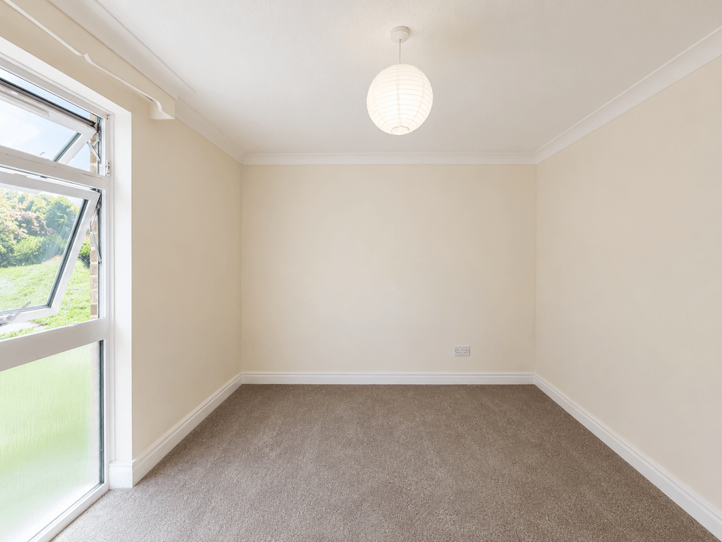 Property photo 3 of 9 Gallery