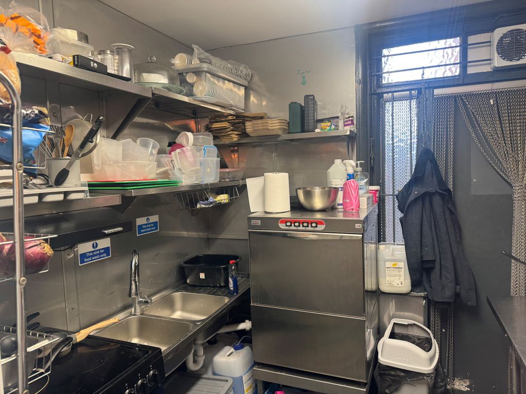 Property photo 3 of 6