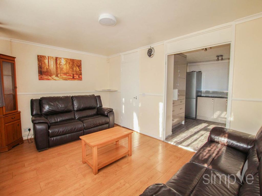 Property photo 3 of 9 Img_3487