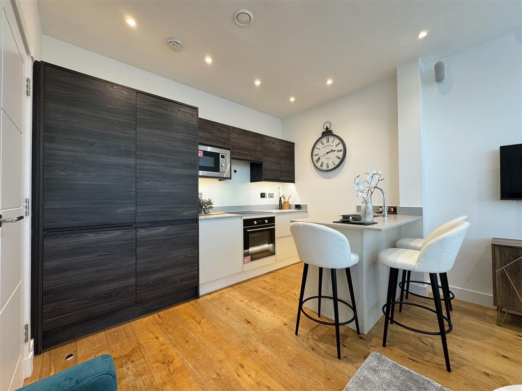 Property photo 3 of 15 Kitchen Pic 6.Jpeg