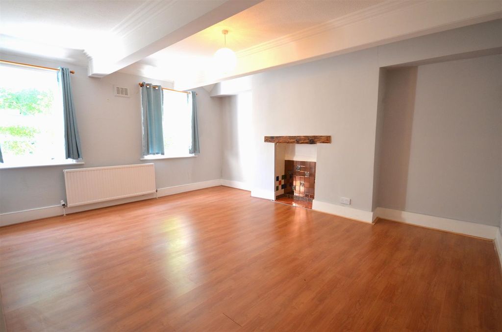 Property photo 1 of 7 Bed 1.Jpg