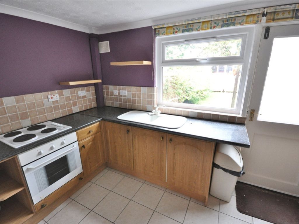 Property photo 2 of 5 82 Courtenay Kitchen