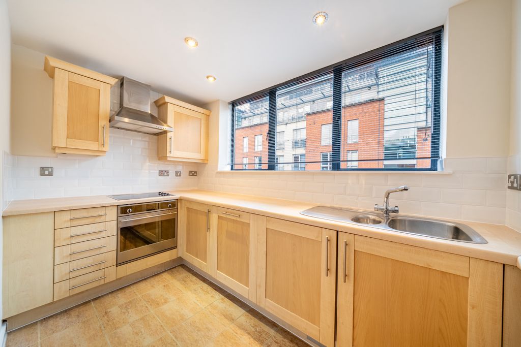 Property photo 3 of 12