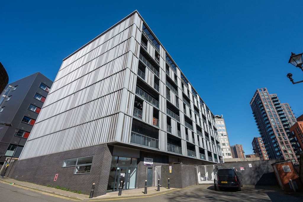 Property photo 2 of 18