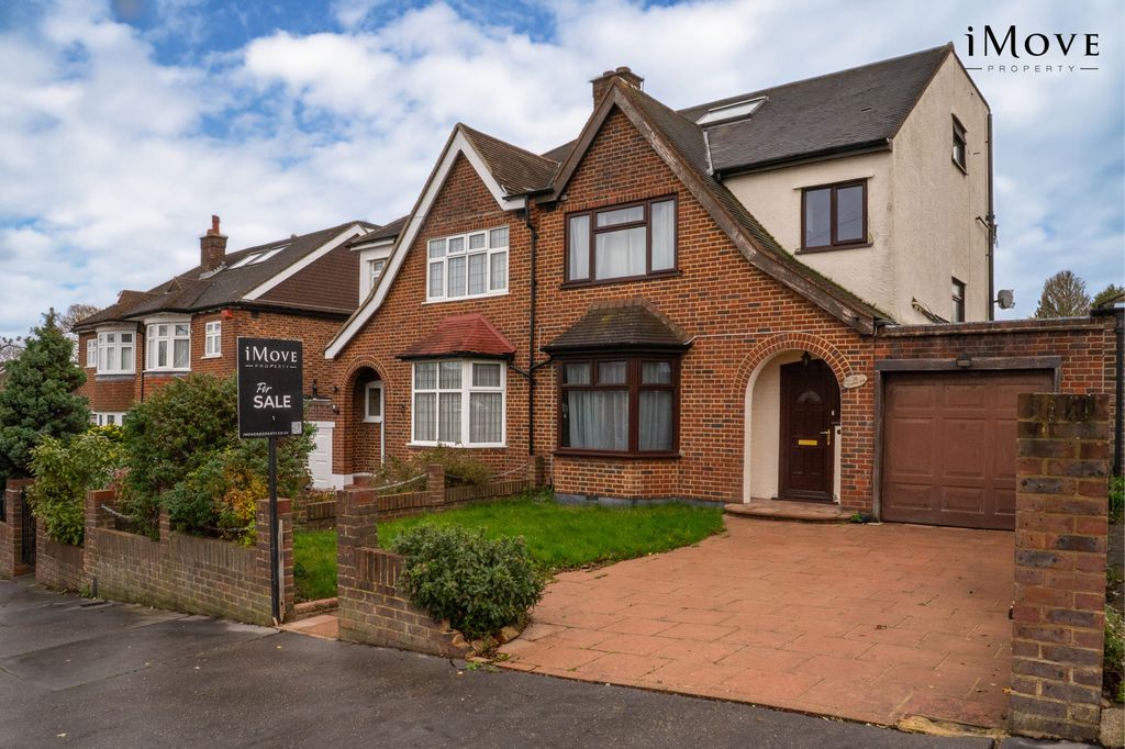 Property photo 2 of 13