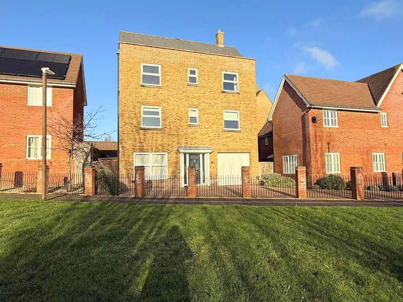 Property photo 1 of 15 Photo 6