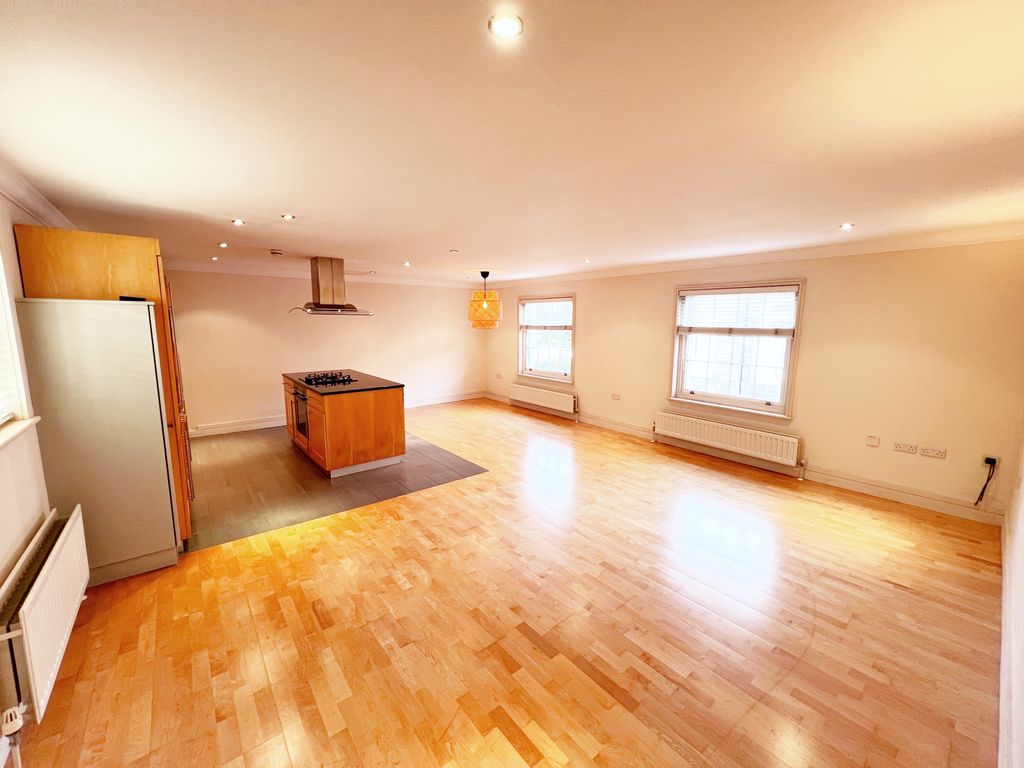 Property photo 2 of 9 Living Room