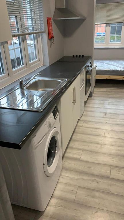 Property photo 2 of 9