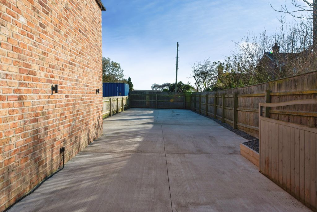 Additional image 22 of 4 bed detached house for saleBeesby Road, Alford LN13