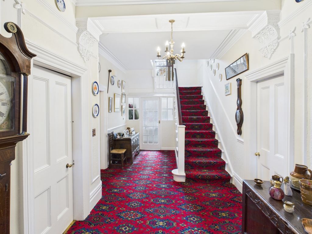 Property photo 3 of 49 Cam04233G0-Pr0042-Still038