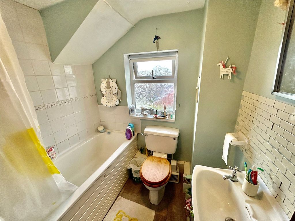 Property photo 3 of 6 Picture No. 02