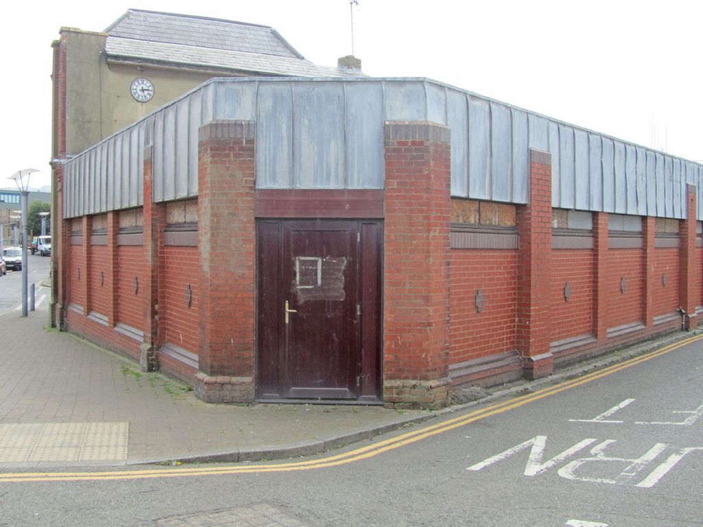 Property photo 3 of 5 2-4, Newhaven