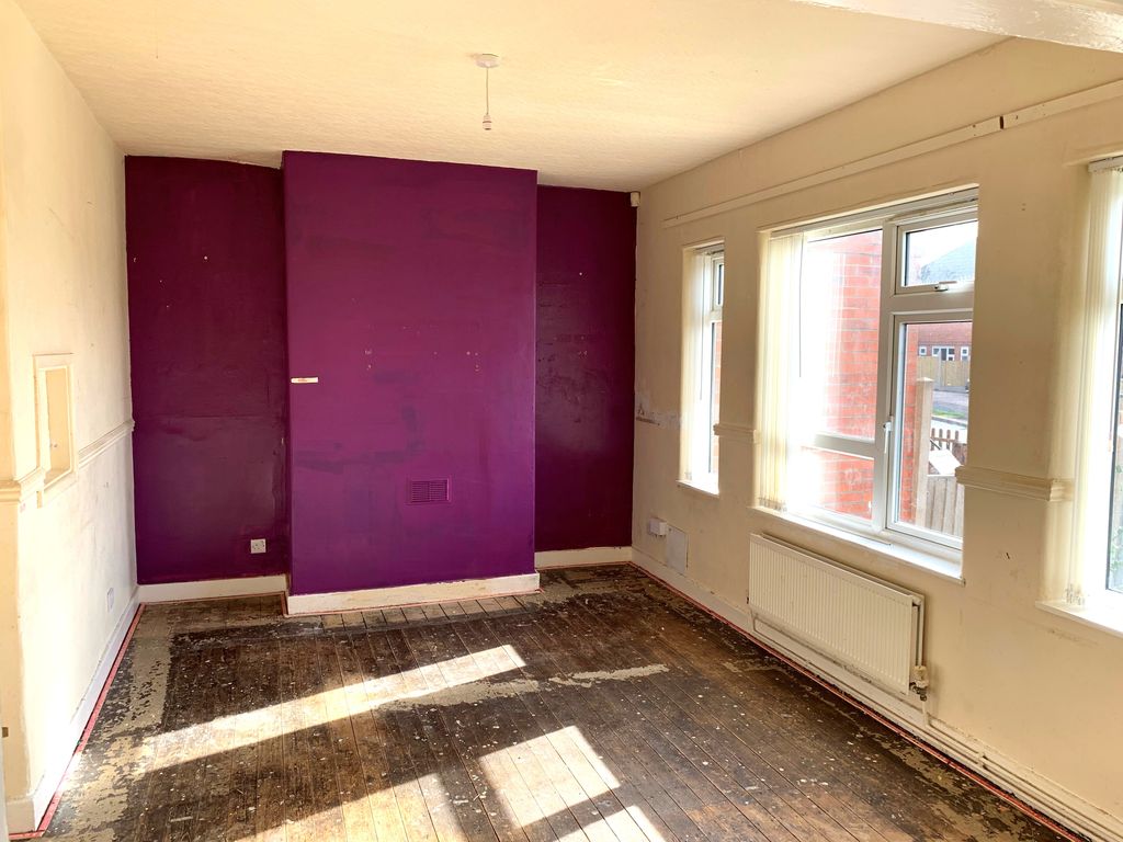 Property photo 2 of 9 l6
