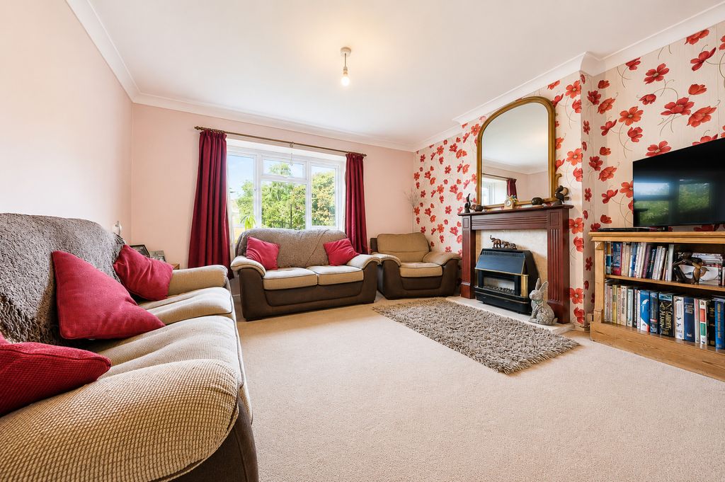 Property photo 2 of 16