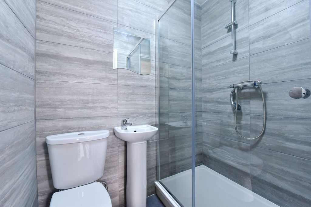 Property photo 2 of 3