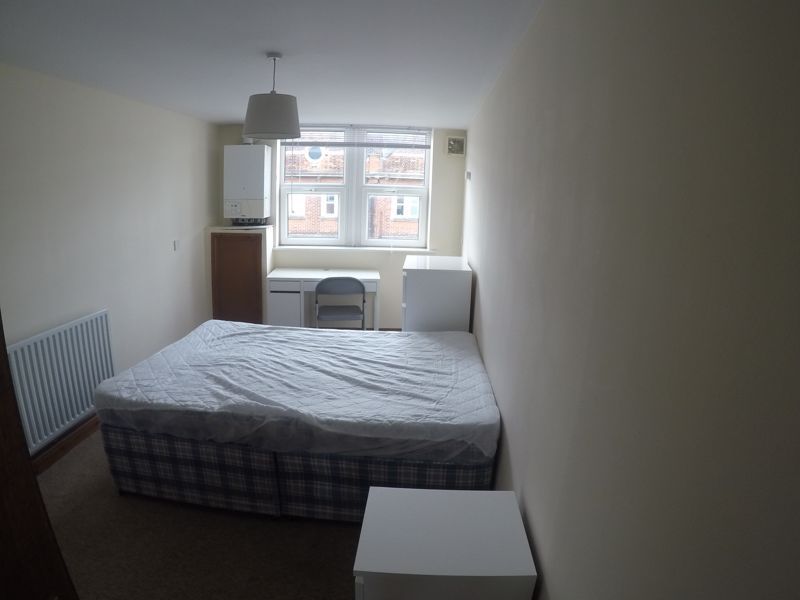 Additional image 6 of 6 bed flat to rentLawford Rise, Wimborne Road, Winton, Bournemouth BH9