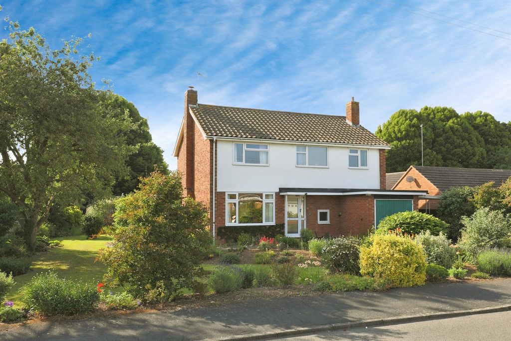 Property photo 1 of 17