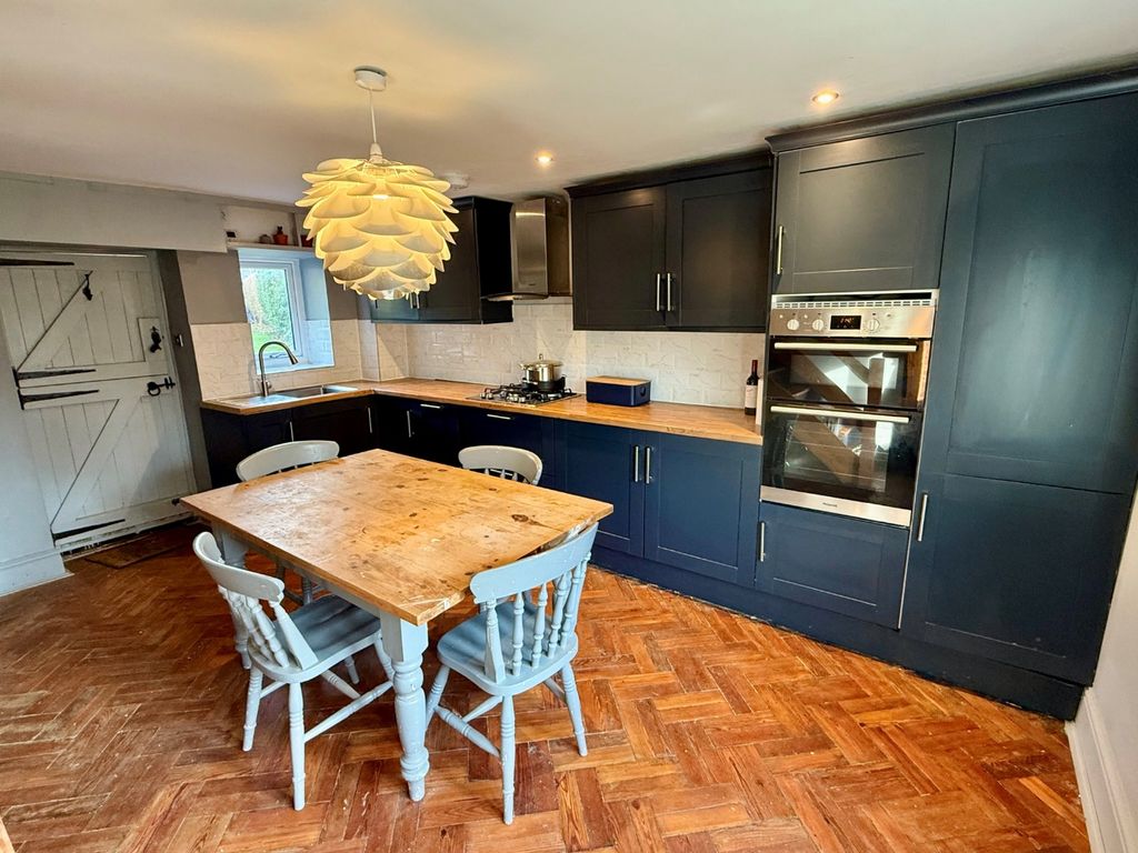 Property photo 2 of 12 Media Image 01