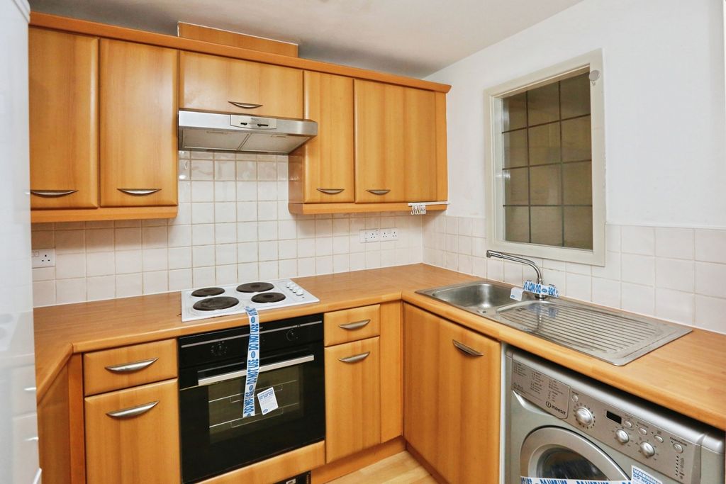 Property photo 3 of 17 Pbox-Img.Jpg