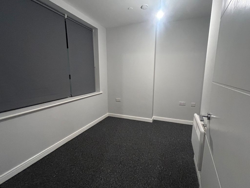 Property photo 3 of 4 Picture No. 04