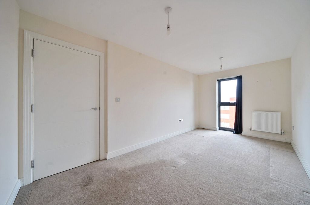 Property photo 3 of 15 Picture No. 05