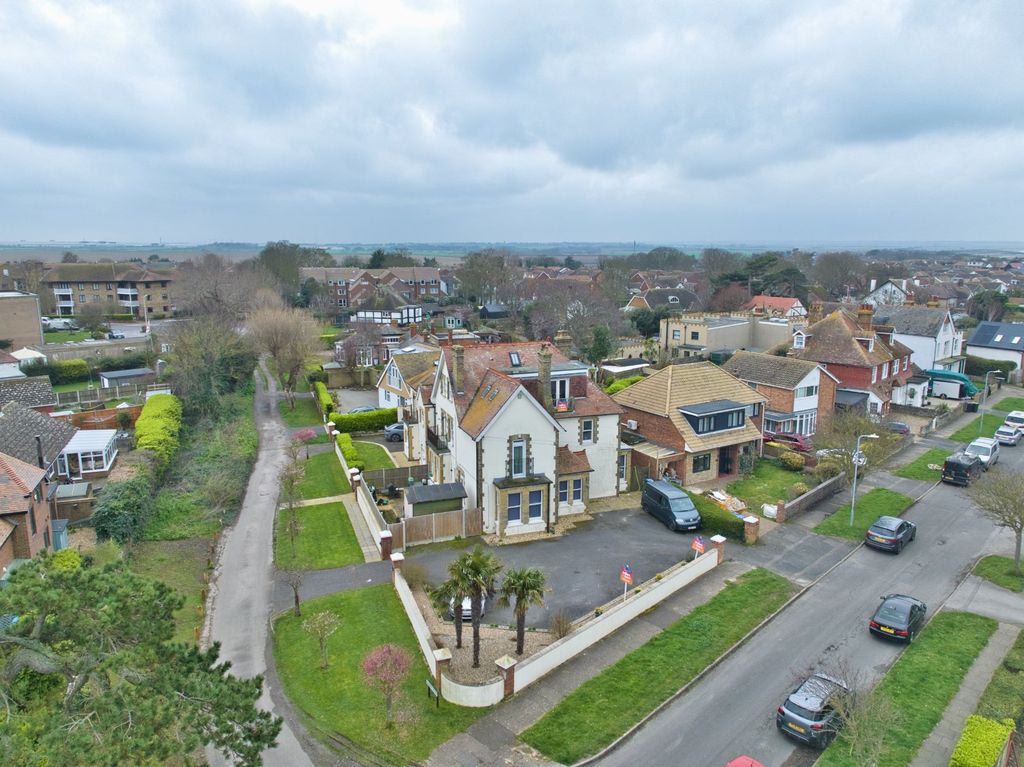 Additional image 15 of 3 bed flat for saleBerkeley Road, Birchington CT7