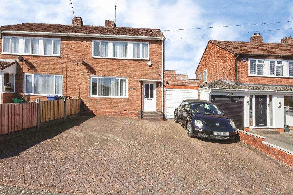 Property photo 1 of 17