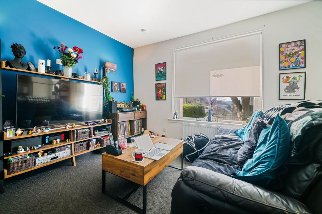 Property photo 3 of 19