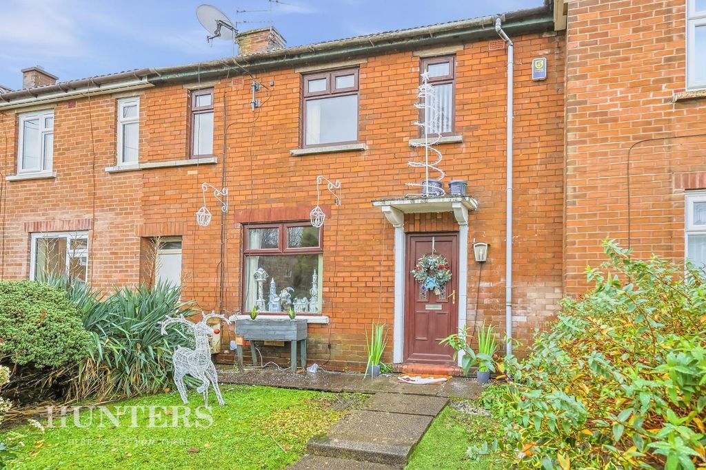 Property photo 1 of 19 Front