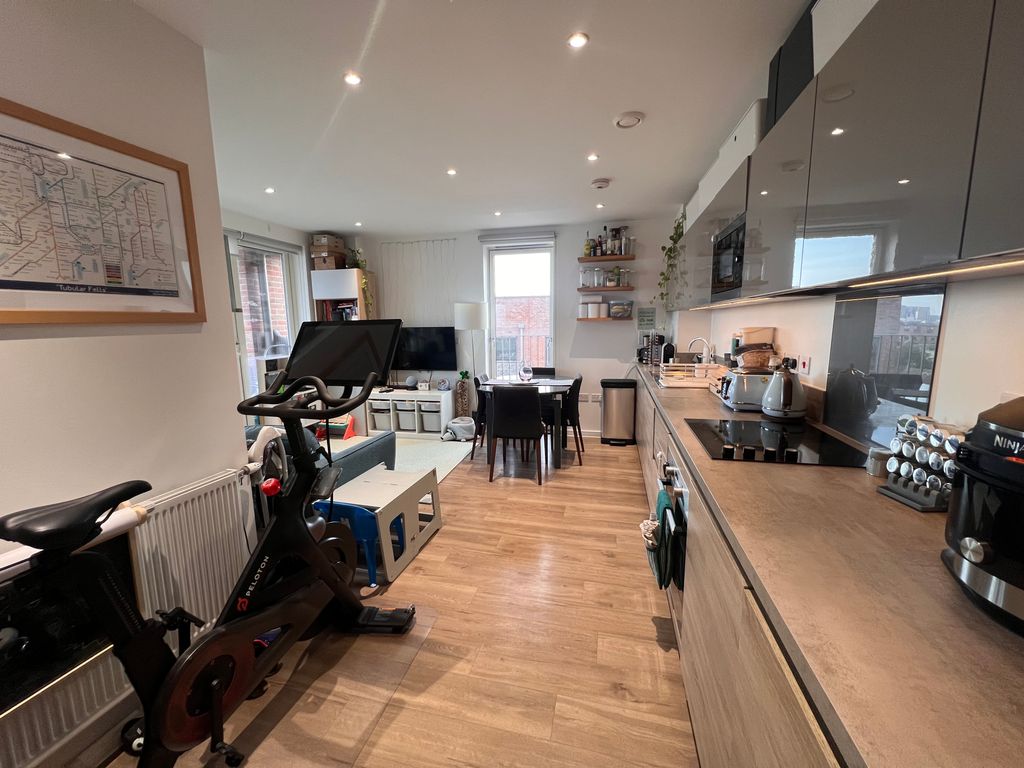 Property photo 2 of 13 2