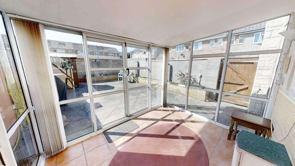 Property photo 3 of 13 Yeolands-Road-Portland-Dorset-UK-08252026_130509